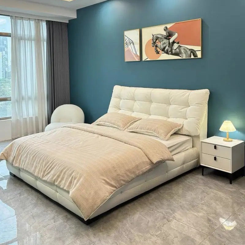 Éclair Puff Leather Bed #916