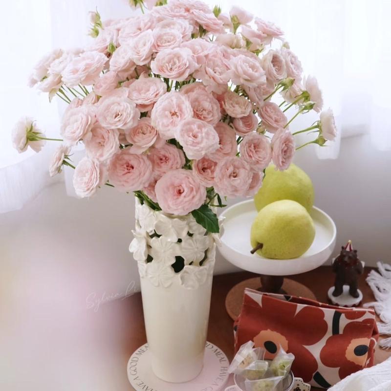 Petal Lace Ceramic Vase