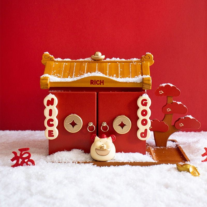 Good Luck Mini House Display