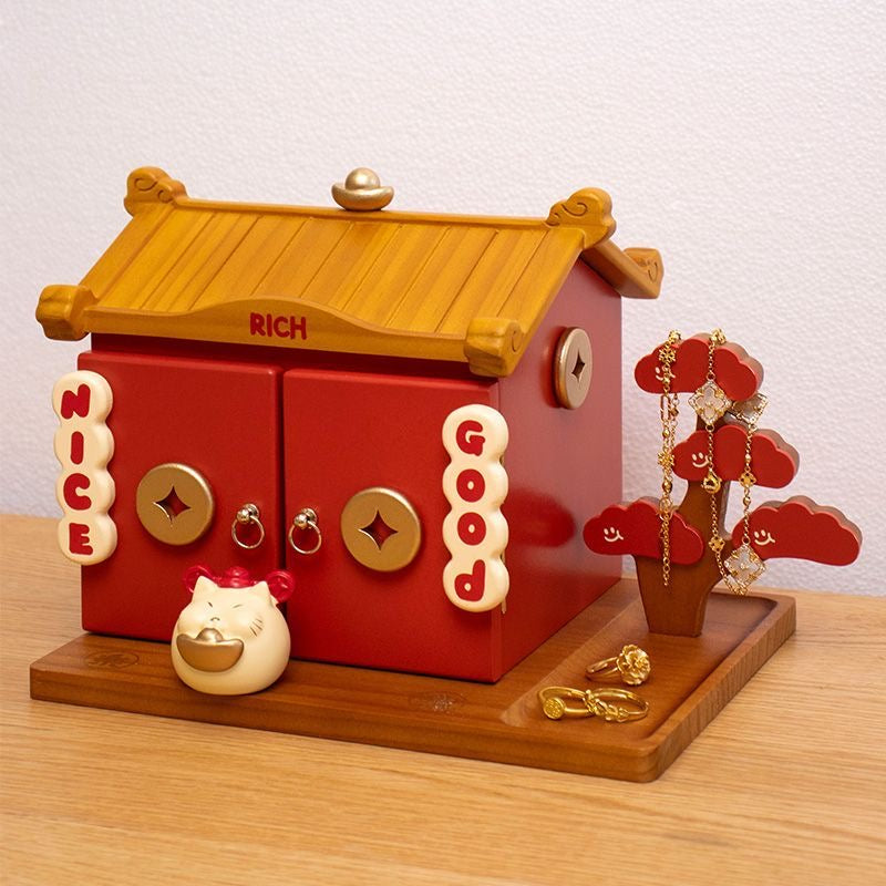 Good Luck Mini House Display