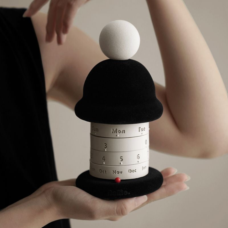 Snowcap Perpetual Desk Calendar