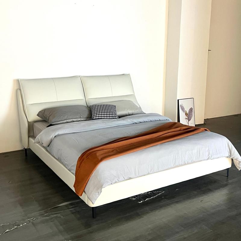 Ergonomic Leather Bed #828