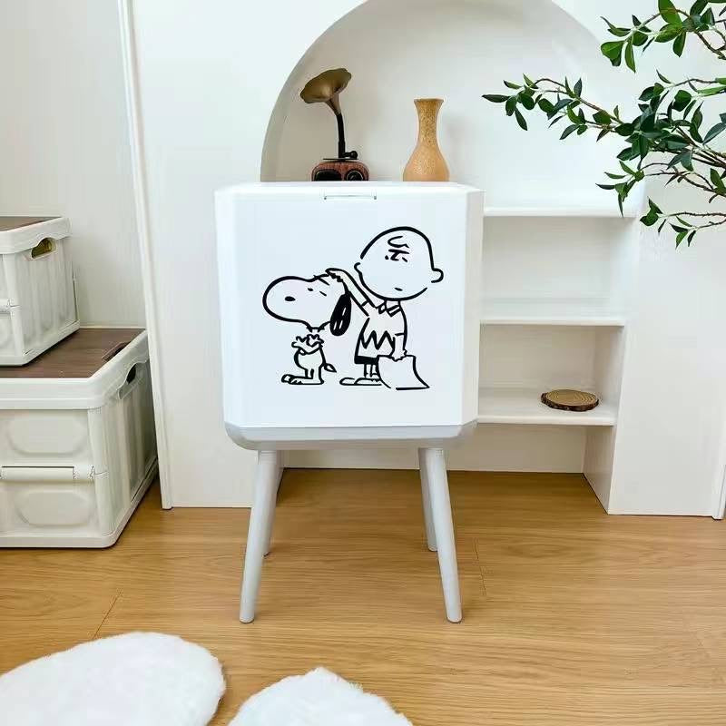 Snoopy Trash Can